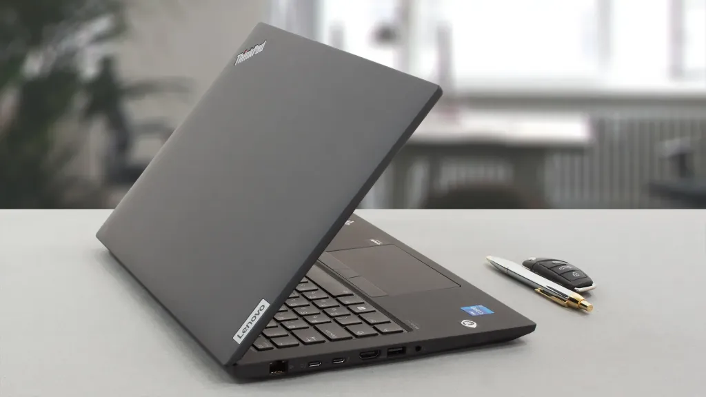 PORTATIL LENOVO THINKPAD T14 GEN 3 INTEL I5 1235U 12ª RAM 16GB M.2 NVME 512GB WIND 11 PRO TOUCH